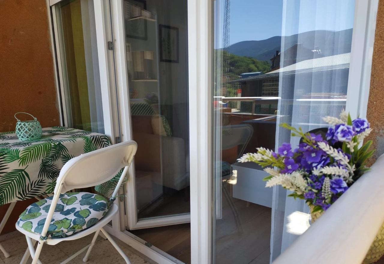 Apartamento Luminoso y acogedor alojamiento en Sort Exterior foto